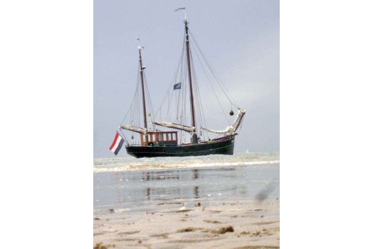 Cutter 14.95 sailing Live Aboard