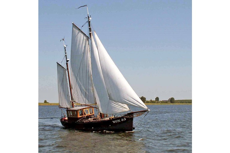Cutter 14.95 sailing Live Aboard