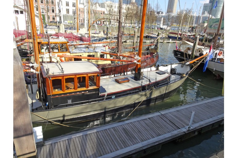 Cutter 14.95 sailing Live Aboard