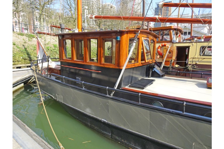 Cutter 14.95 sailing Live Aboard