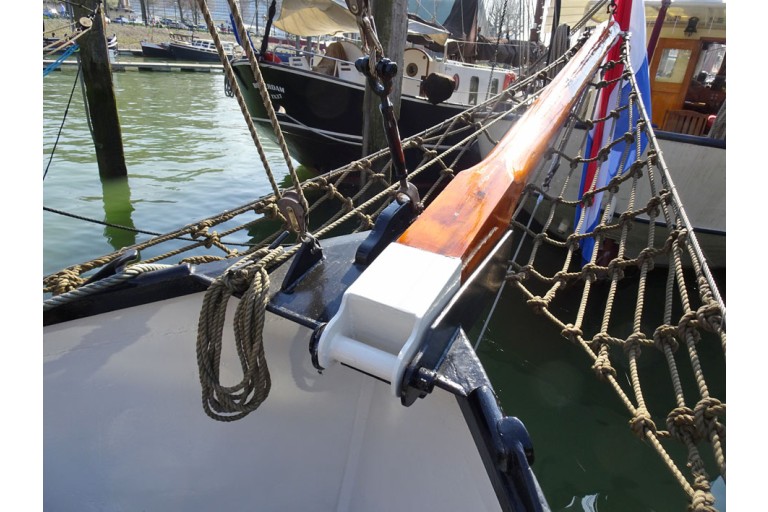 Cutter 14.95 sailing Live Aboard