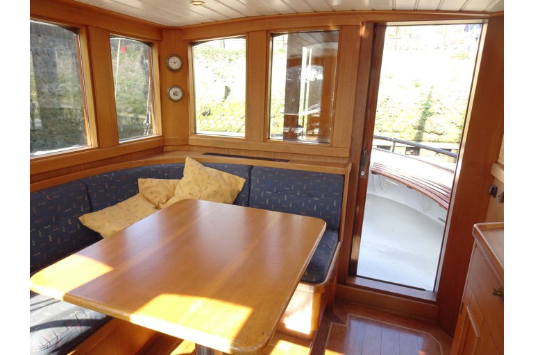 Cutter 14.95 sailing Live Aboard