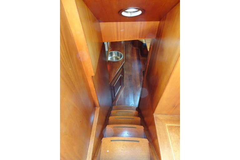 Cutter 14.95 sailing Live Aboard