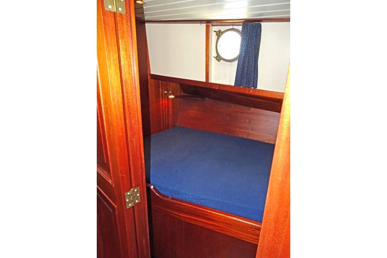 Cutter 14.95 sailing Live Aboard