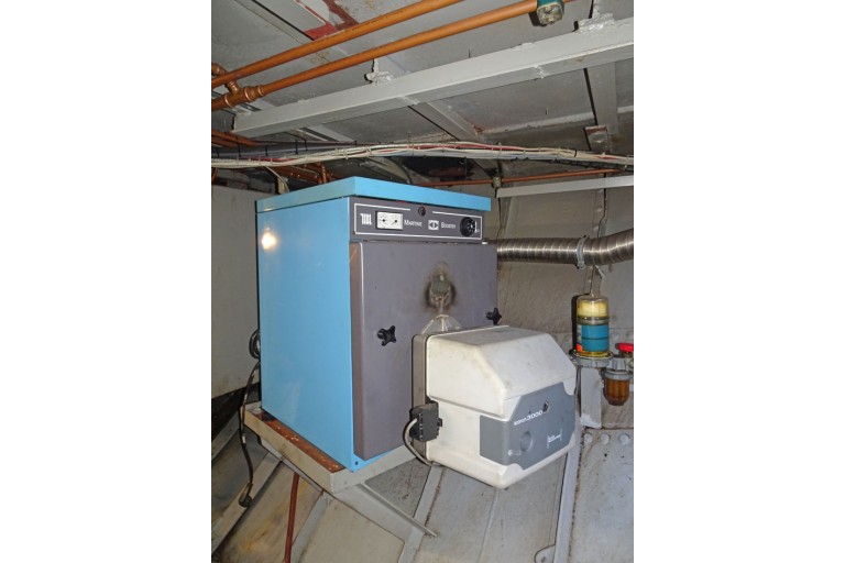 Cutter 14.95 sailing Live Aboard