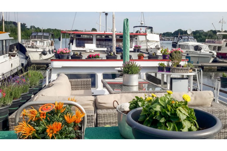 Dutch Barge 26.18 with TRIWV
