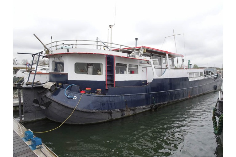 Dutch Barge 26.18 with TRIWV