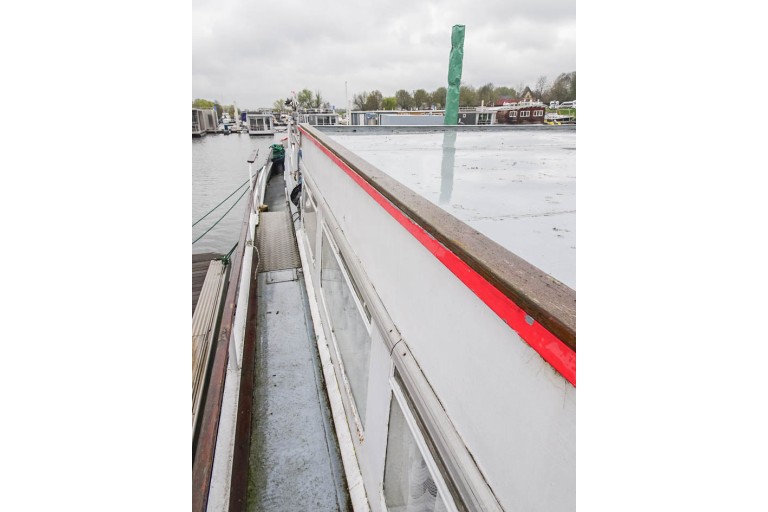 Dutch Barge 26.18 with TRIWV