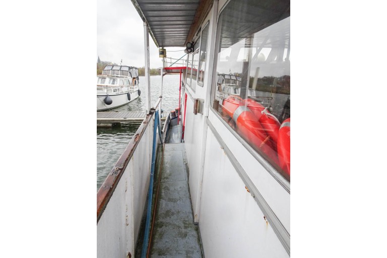 Dutch Barge 26.18 with TRIWV
