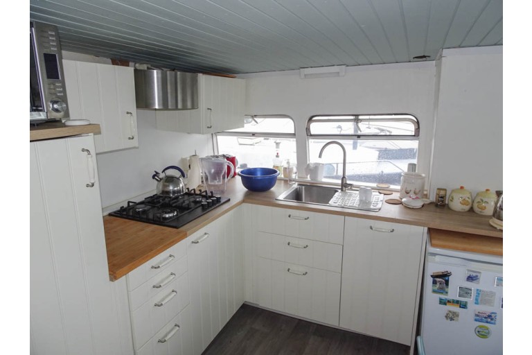 Dutch Barge 26.18 with TRIWV