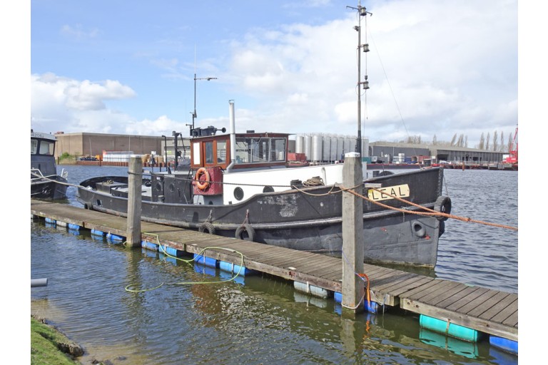 Tugboat 19.45 with TRIWV