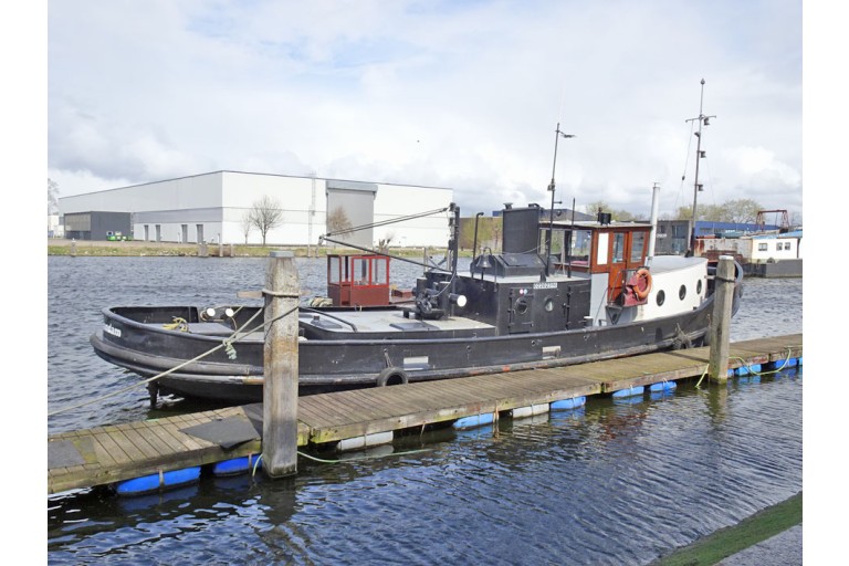 Tugboat 19.45 with TRIWV