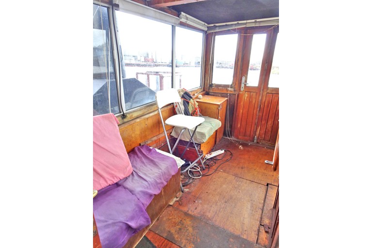 Tugboat 19.45 with TRIWV