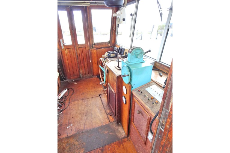 Tugboat 19.45 with TRIWV