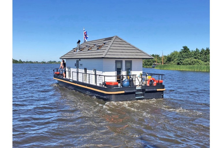 Prins Homeship 1350 Houseboat