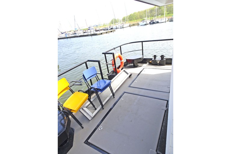 Prins Homeship 1350 Houseboat