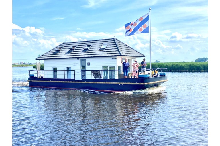 Prins Homeship 1350 Houseboat