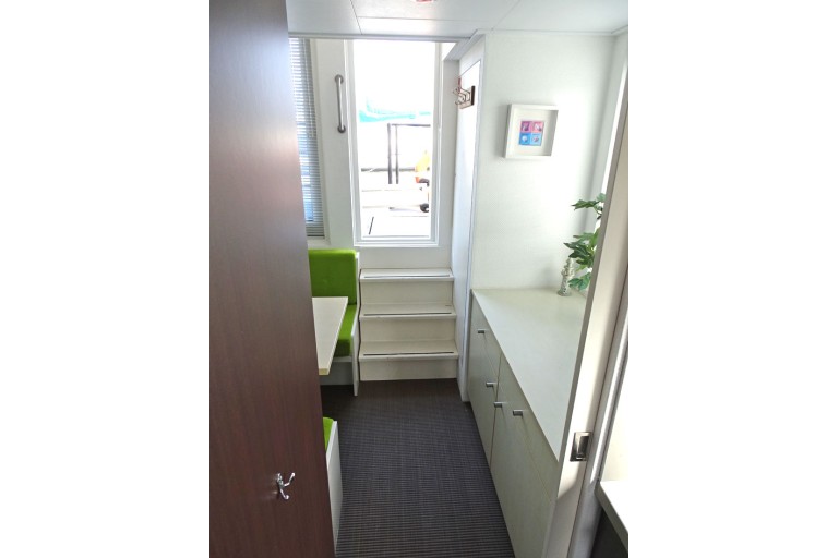 Prins Homeship 1350 Houseboat