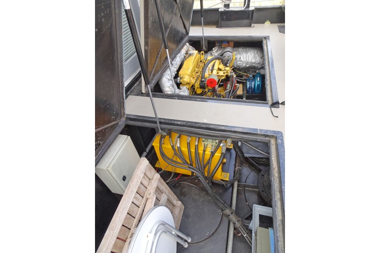 Prins Homeship 1350 Houseboat