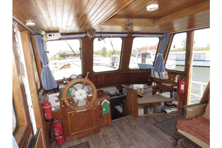 Dutch Barge 14.65