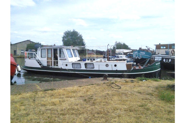 Dutch Barge 14.65