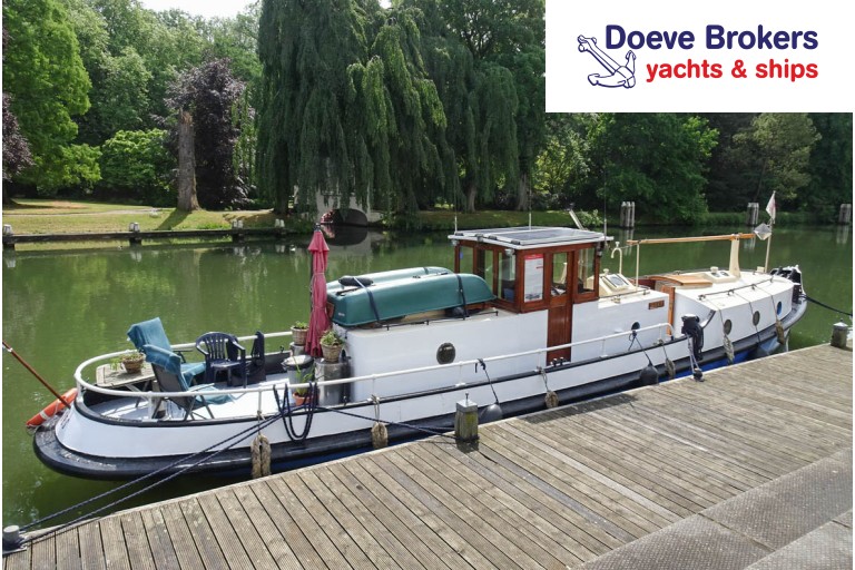 Ex Patrol / Police boat 15.42