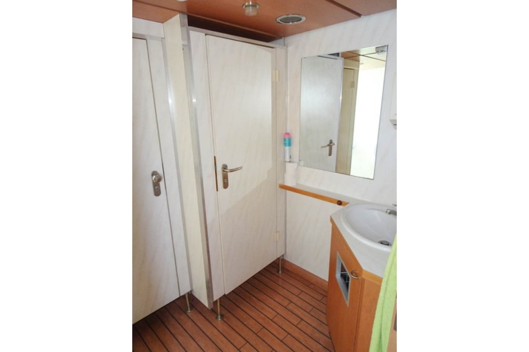 Day Passenger ship 120 pax /  Live Aboard barge