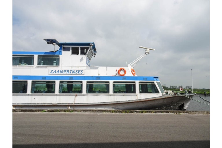 Day Passenger ship 120 pax /  Live Aboard barge