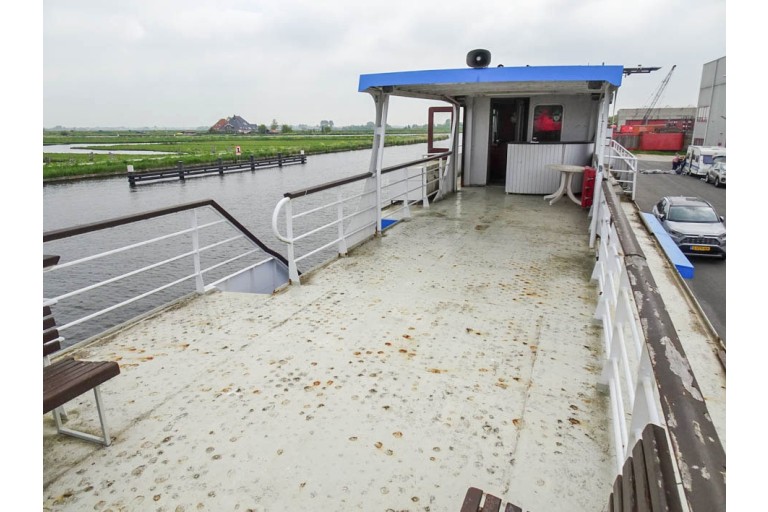 Day Passenger ship 120 pax /  Live Aboard barge