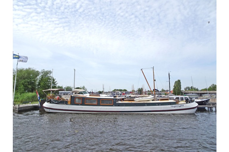 Peniche Hollandaise 22.20 / Motortjalk avec certificat