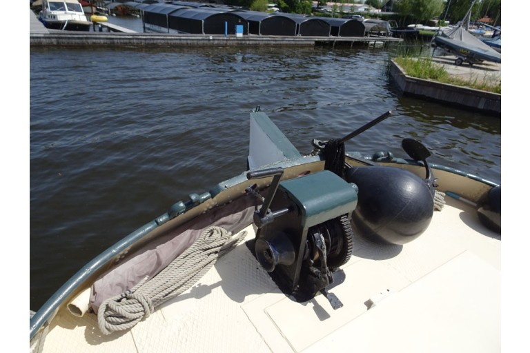 Peniche Hollandaise 22.20 / Motortjalk avec certificat
