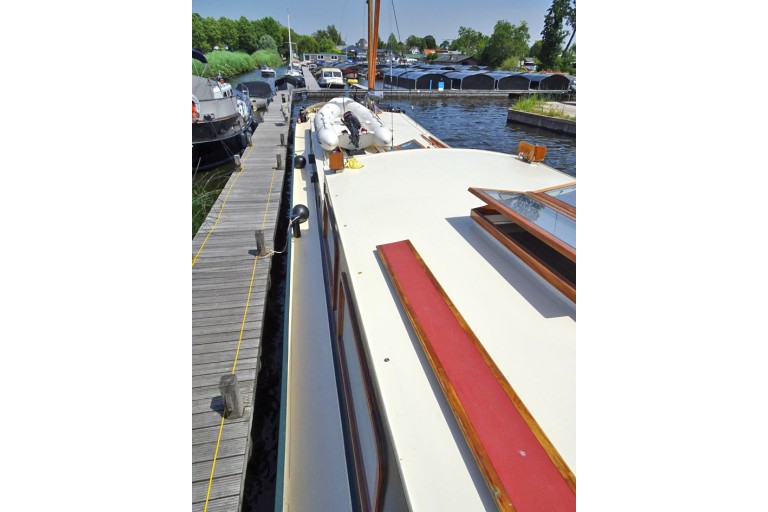 Peniche Hollandaise 22.20 / Motortjalk avec certificat