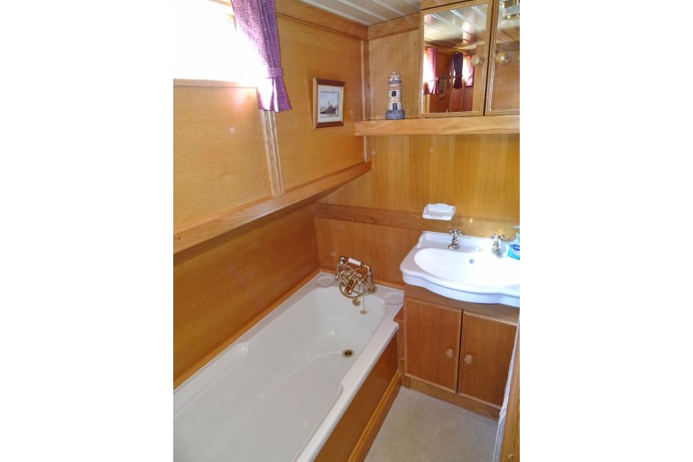 Luxe Motor 24.10 with TRIWV