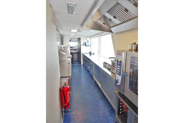 200 passagers Bateau d'excursion, certificat du Rhin