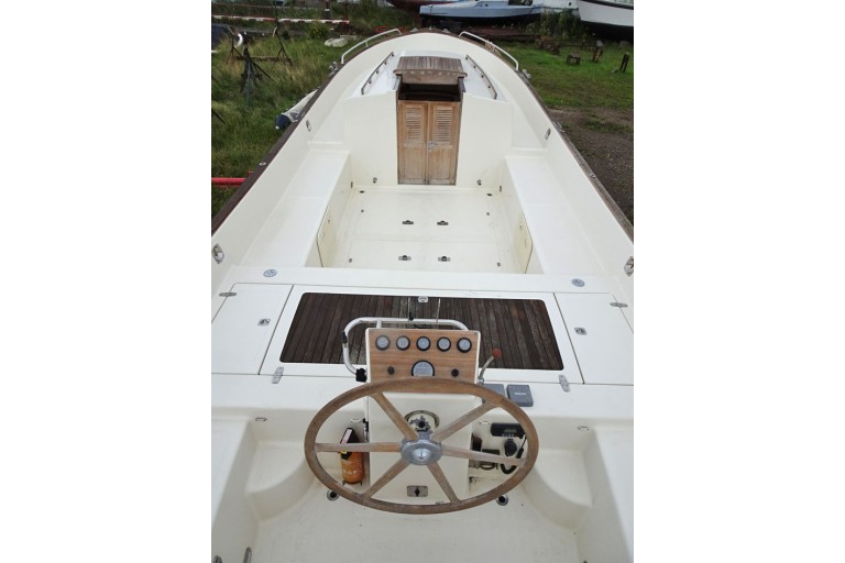 Jan van Gent 10.35 cabin