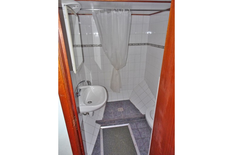 Hotel Passagierschiff 34 / 100 Passagiere