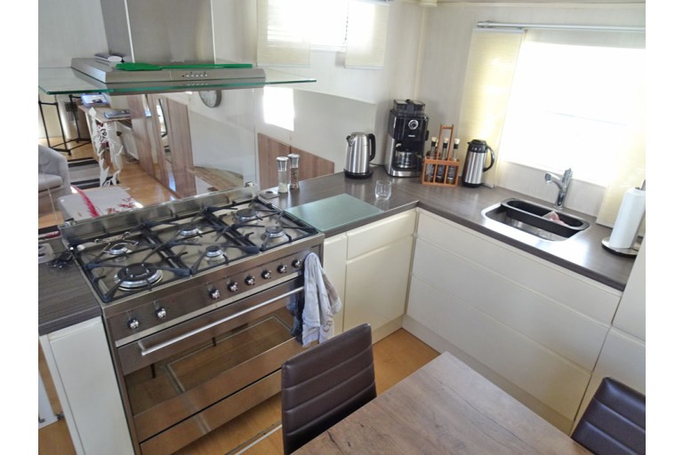 Dutch Barge / Katwijker 25.38 with TRIWV