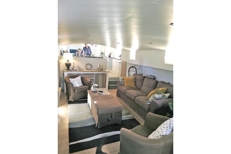 Dutch Barge / Katwijker 25.38 with TRIWV