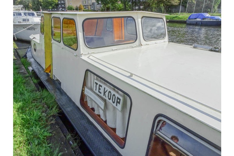 Dutch Barge 15.22