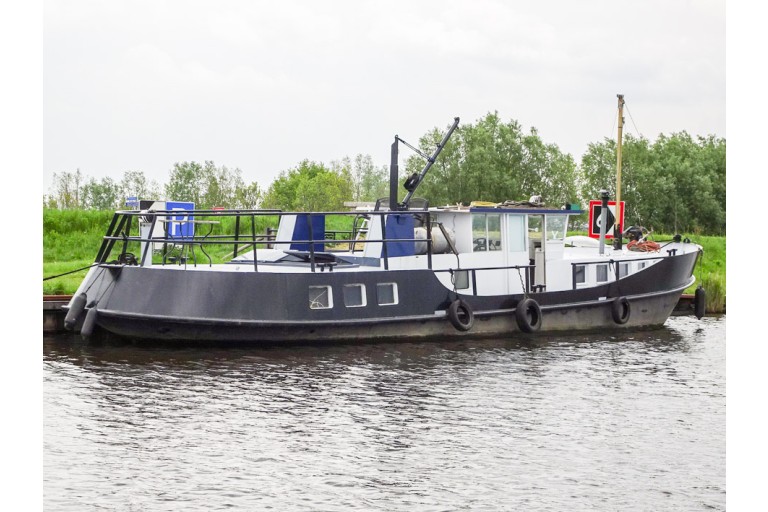 Dutch Barge 17.70