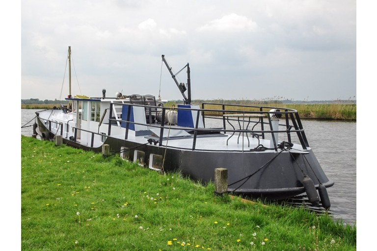 Dutch Barge 17.70