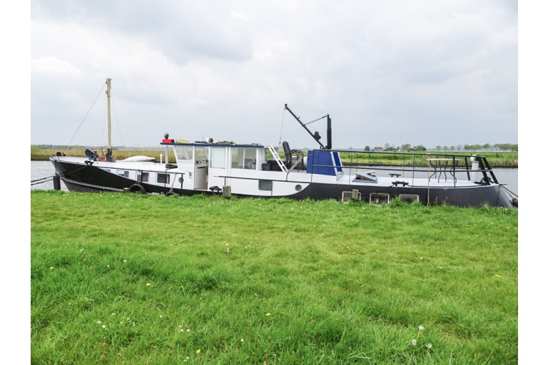 Dutch Barge 17.70