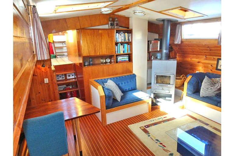 Dutch Barge 24.72 with TRIWV