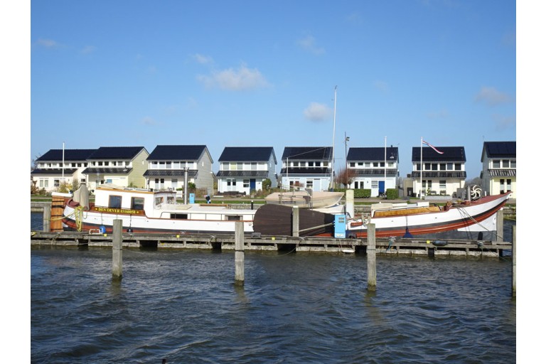 Dutch Barge 24.72 with TRIWV