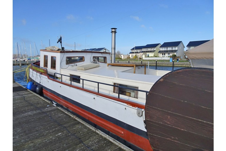 Dutch Barge 24.72 with TRIWV