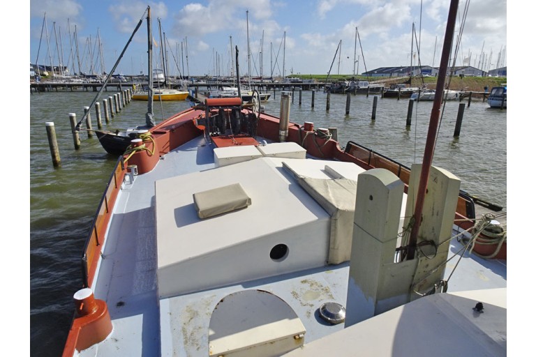 Dutch Barge 24.72 with TRIWV