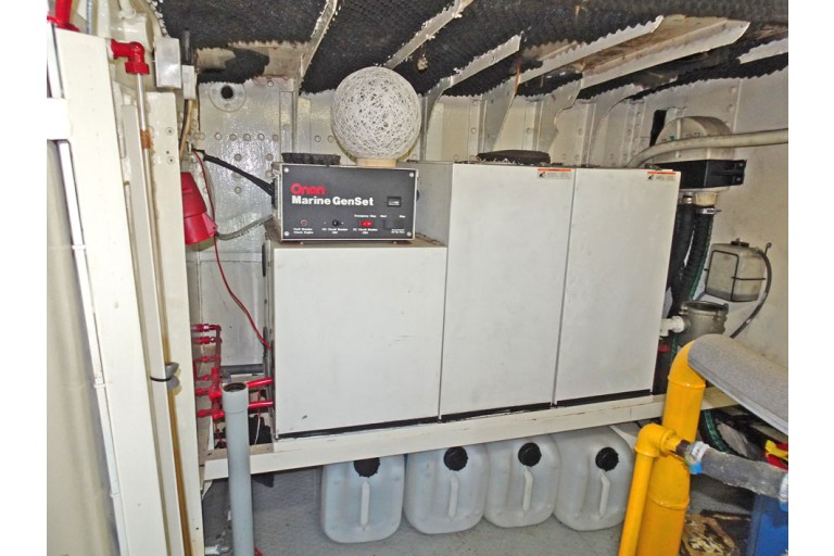 Peniche Hollandaise 27.05 avec certificat Luxe Motor