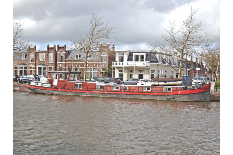 Peniche Hollandaise 27.05 avec certificat Luxe Motor