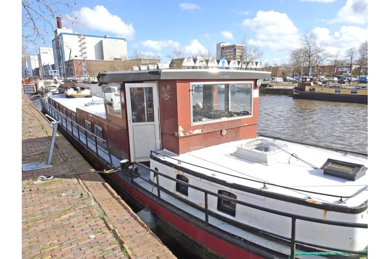 Peniche Hollandaise 27.05 avec certificat Luxe Motor