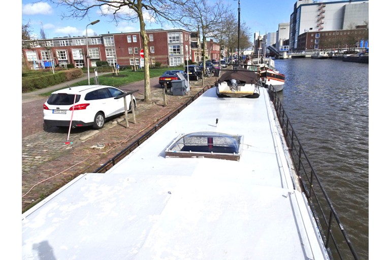 Peniche Hollandaise 27.05 avec certificat Luxe Motor